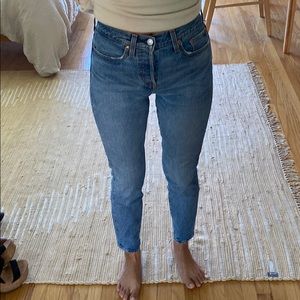 Levi wedgie blue jeans